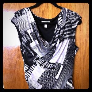 Very flattering, modern print dress.